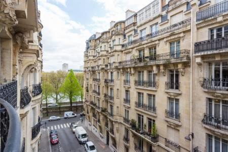 Cmg Paris Exterior foto